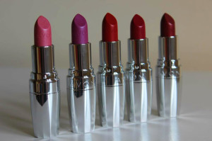 avon  Perfect Kiss Lipstick