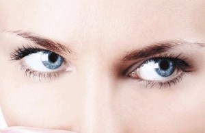 trucco-occhi-sporgenti-incavati