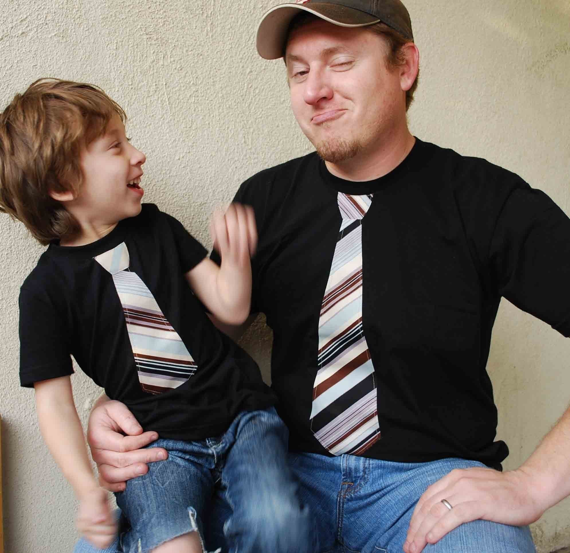 Cravatta Con Sospensione E Fiocco Per Bambino - Completo Colori Abbinati Per Feste